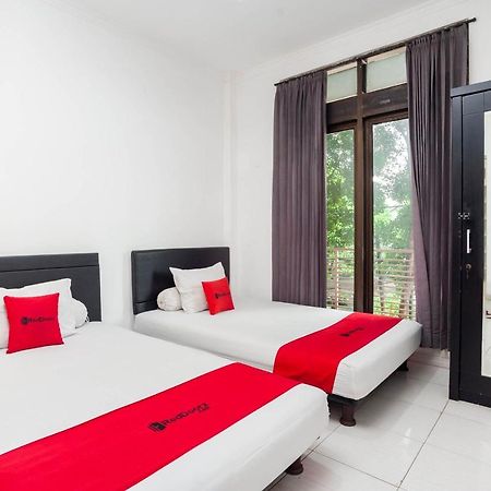 Hotel Reddoorz Syariah Near Grand Galaxy Park Ceger Zewnętrze zdjęcie
