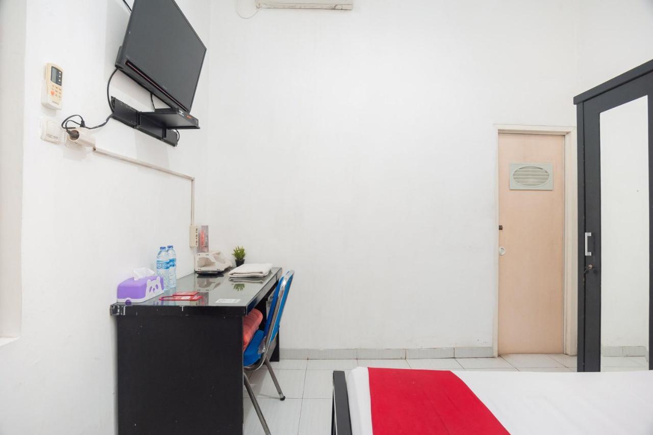 Hotel Reddoorz Syariah Near Grand Galaxy Park Ceger Zewnętrze zdjęcie